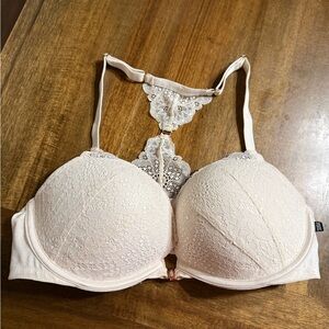 PINK Victoria's Secret Lace Bra in Cream